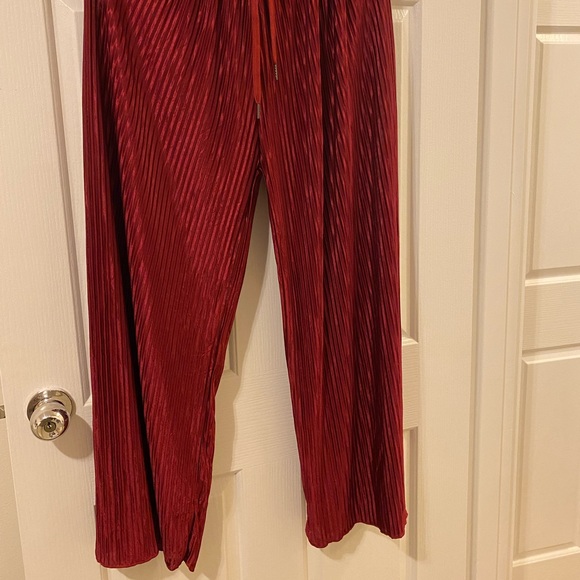 ✨Host Pick✨ Wine Plitting Palazzo Trendy Trousers - Picture 5 of 6